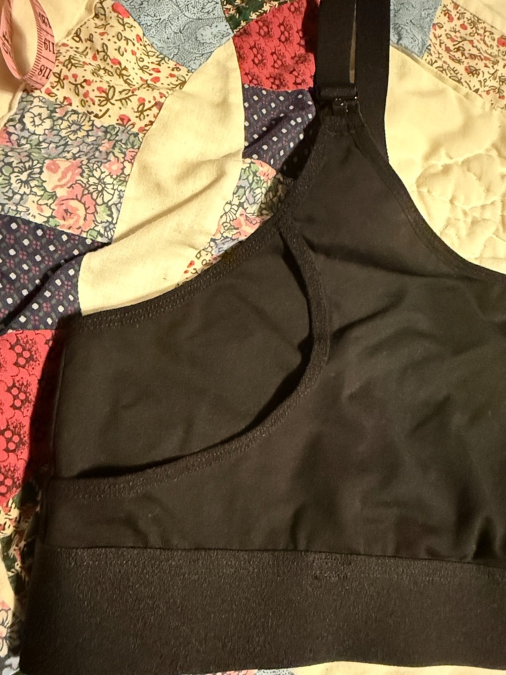 Momcozy Hands Free Pumping Bra, Nursing Bra size M black, adjustable straps NWOT - Picture 4 of 16